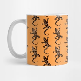 Gecko Tattoo Pattern Beige Mug